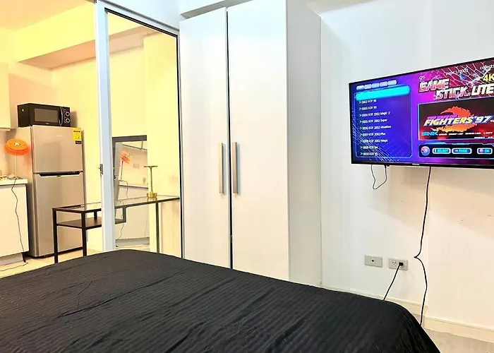Azure Playfull Living 1 Bedroom مانيلا