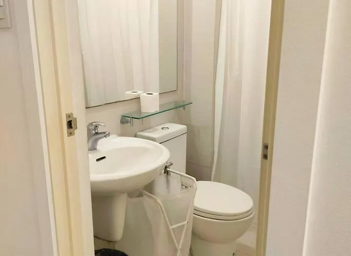 Azure Playfull Living 1 Bedroom مانيلا