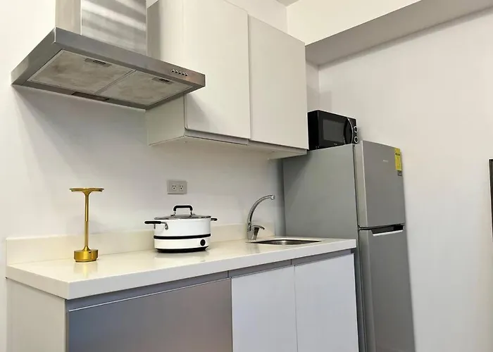 Azure Playfull Living 1 Bedroom شقة